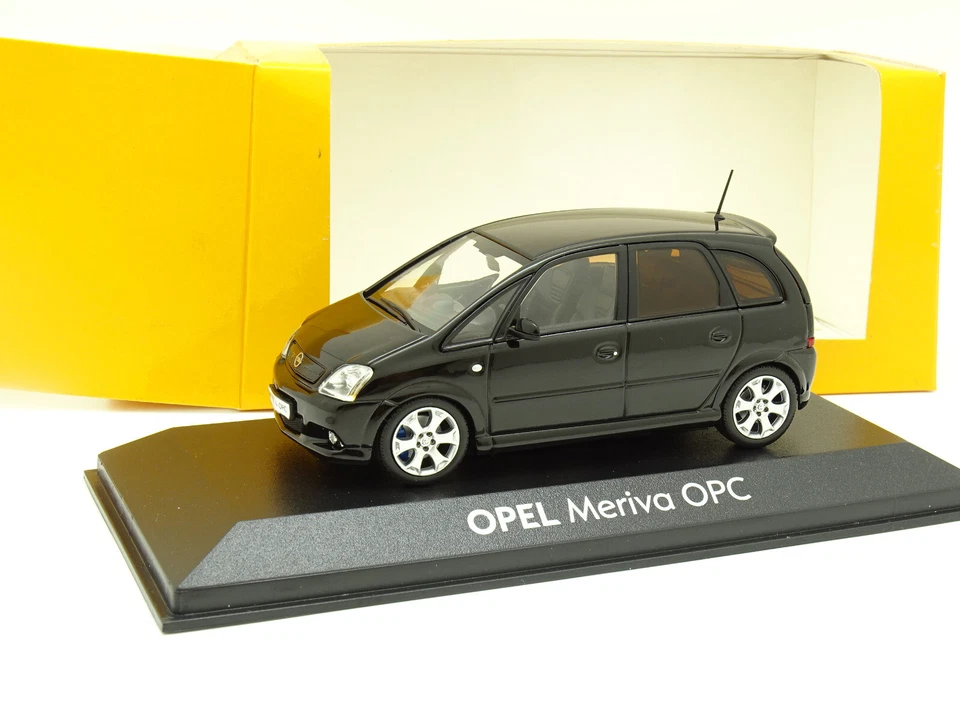 MINICHAMPS 1/43 - Vauxhall Meriva OPC Black - Image 1 of 1