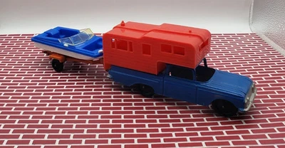 Chevrolet El Camino 1960 Tootsie Toy vintage y cámper 6" con bote y remolque difícil de encontrar Foto 1 de 4