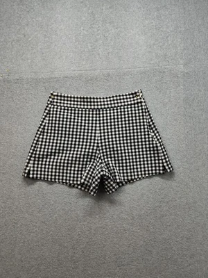 Pantalones Cortos GAP Mujer 6 Negro Blanco Cuadros Guinga Cuadros Cremallera Lateral Informales Verano Foto 1 de 4