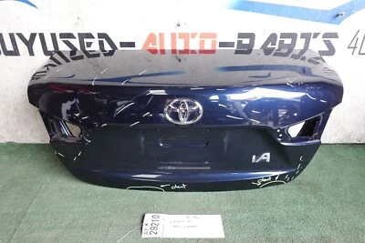 с 2 вмятинами 2016 2017 2018 SCION iA КРЫШКА ЗАДНЕГО БАГАЖНИКА OEM AY29210 - Изображение 1 из 4
