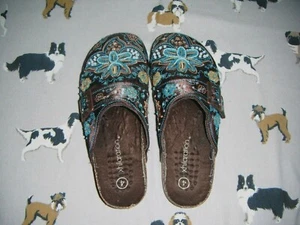 2000s Xhilaration Natasha Styled Slip-On Shoes (Size 4) - Picture 1 of 7
