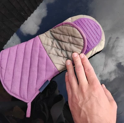 Guante Horno Kitchen Craft Color Works Morado y Gris Foto 1 de 4