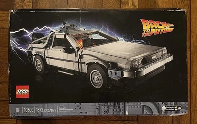LEGO Icons: Regreso al Futuro Máquina del Tiempo (10300) Foto 1 de 3