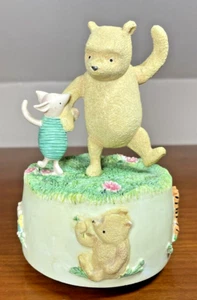 Winnie Music Box The Pooh Classic Piglet Border Musical A0668 - Picture 1 of 6