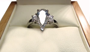 Pear Diamond Ring 1.71 Carat Clarity D Colour Brillant Natural GIA Certified - Picture 1 of 9