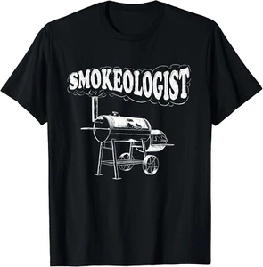 Smokeologist - Funny Pitmaster BBQ Smoker Grilling Gift Unisex T-Shirt - Picture 1 of 3