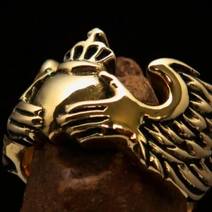 MENS BRASS CLADDAGH RING HEART AND CROWN HANDS WITH WINGS SIZE 6 - Picture 1 of 8