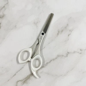 Tijeras japonesas para adelgazar el cabello 6 pulgadas KND tijeras de acero inoxidable - Imagen 1 de 7