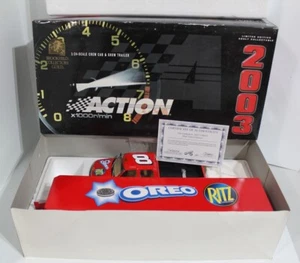 Dale Earnhardt Jr #8 RITZ/OREO ACTION 1:24th Crew Cab & Show Trailer SAMMLERSTÜCK - Bild 1 von 6