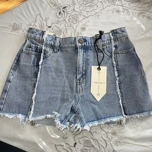Banjara Women's Size 3/25 Denim Jean Shorts Distressed Raw Hem High Waist - Picture 1 of 12