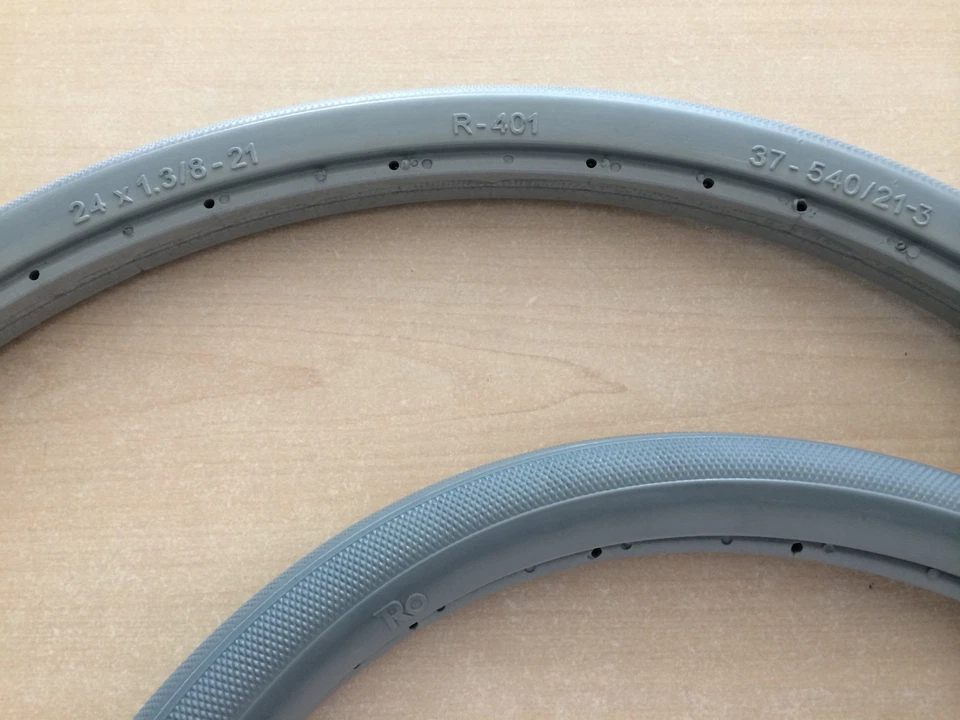 ROLKO Rollstuhl Reifen pannensicher 24 x 1 3/8 (37 - 540 ) Rollstuhlbereifung