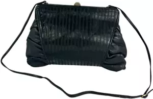 FENDI Vintage Black Leather Crossbody Shoulder Bag Made in Italy Authenticated - Picture 1 of 16