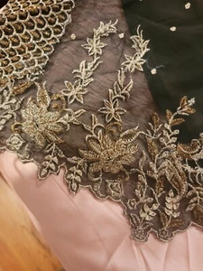 Pakistani Kids stitched Gharara Suit - Picture 1 of 4