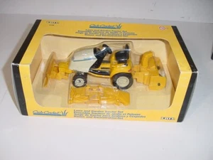 1/16 International Cub Cadet 3235 Lawn & Garden Tractor W/Attachments ERTL NIB! - Picture 1 of 3