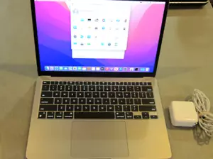 Apple Macbook Air a2337 13,3"" display Retina M1 8 gb 256 gb argento - SPEDIZIONE GRATUITA - Foto 1 di 4