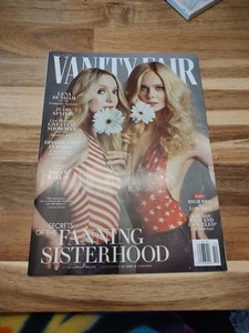 Vanity Fair Magazine October 2025 Elle & Dakota Fanning  - Picture 1 of 3