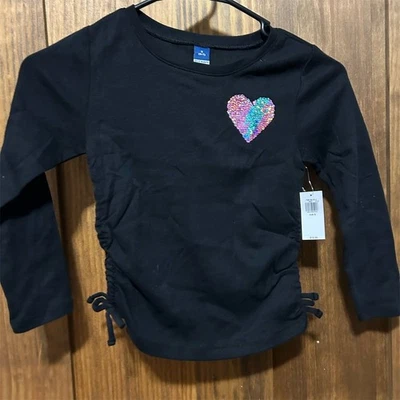 Old Navy Girls Long-Sleeve Graphic T-Shirt Black Size 6-7 Casual - Image 1 of 4