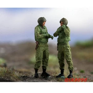 New 1/72 Scale US Army Vietnam War Helicopter 2PCS Pilots Figures Resin Model - Picture 1 of 3