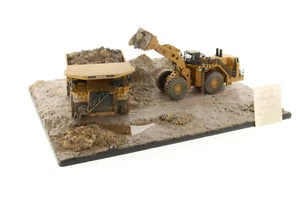 Diecast Masters 85762 Cat 797 Truck + CAT 994K Loader & Diorama Weathered 1:125 - Picture 1 of 10