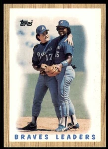 1987 Topps Baseball #31 Glenn Hubbard Rafael Ramírez - Imagen 1 de 2