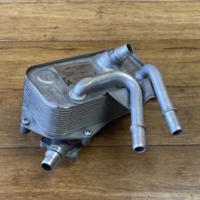 Refrigerador de óleo trocador de calor transmissão BMW E88 135i 2005-2016 fabricante de equipamento original - Imagem 1 de 4