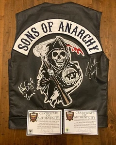 Katey Sagal Ron Perlman signed handsigniert lizenziert Sons Of Anarchy Weste COA - Bild 1 von 10