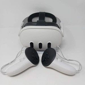 Meta Quest 3 128GB Standalone All-in-One VR Headset S3A - Picture 1 of 6
