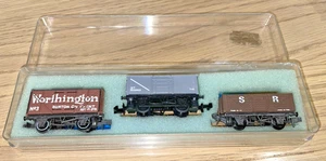 PECO GRAFAR SPUR N KONVOLUT 3 x LMS WAGGONS WIE ABGEBILDET - VERPACKT - Bild 1 von 2