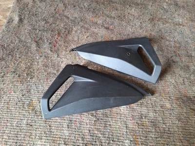 Honda CB1000R - Cubiertas de asiento - Carenados de panel lateral izquierdo y derecho cubiertas Foto 1 de 4