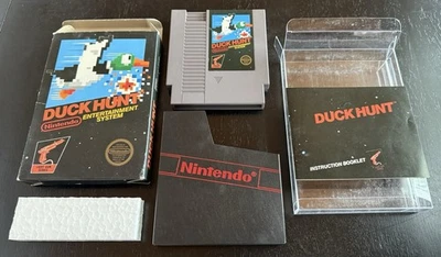 Duck Hunt Complete in Box CIB Early Print No Code Hangtab (Nintendo, NES 1985)🔥 - Image 1 of 4