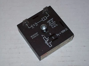 SSAC ABB KSD1214S TIMER STATO SOLIDO RITARDO 4SEC NOMINALE 1A @ 24VAC P958 - Foto 1 di 4