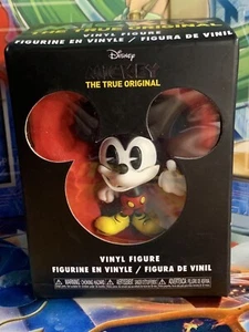 Funko Mickey Mouse True Original 90 Years Vinyl Figure Broken Arm - Picture 1 of 4