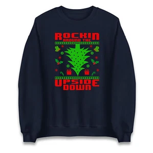 Rockin Around The Upside Down Weihnachtssweatshirt, lustiger festlicher Weihnachtspullover - Bild 1 von 8