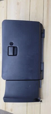 Guantera OEM 95-98 Nissan Skyline R33 BCNR33 ECR33 68108 15U00 Foto 1 de 4