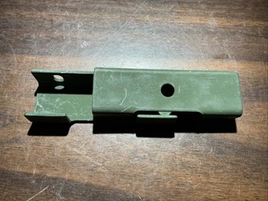 Correa de retención automotriz del ejército de Estados Unidos 12340239 5340-01-204-3862 19207 HMMWV D00227K - Imagen 1 de 4