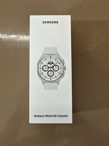 Samsung Galaxy Watch 8 Classic 46 mm BT/WIFI, blanc - 2025 - version US neuve - Photo 1 sur 5
