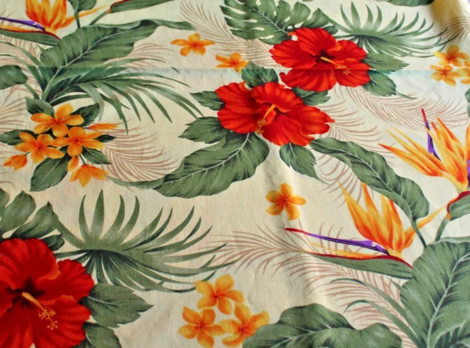 Tela Algodón 4 Yardas Amarillo Claro, Palmeras, Flores Rojas y Naranja, Tropical Nuevo Foto 1 de 4