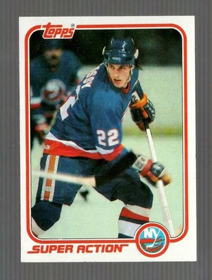 1981-82 Topps Mike Bossy New York Islanders #125 East Near Mint or Better - Image 1 of 2