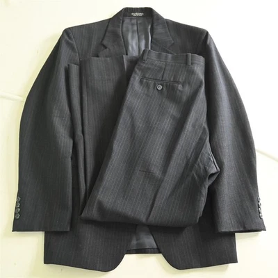 Oliver Hunt 40R 34x32 Navy Blue Striped Mens Jacket Pants Suit - Image 1 of 4
