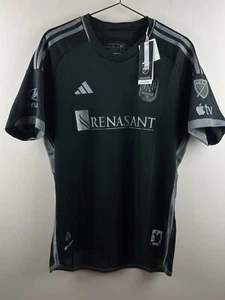 150$ Nashville SC Johnny Cash 2023-24 Adidas Away Trikot XL Neu mit Etikett MLS schwarz Set - Bild 1 von 11