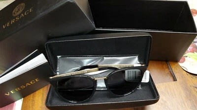 Versace sunglasses Oval mirror Coated. Temple's Gold with Versace logo. VE: 4366 - Image 1 of 4