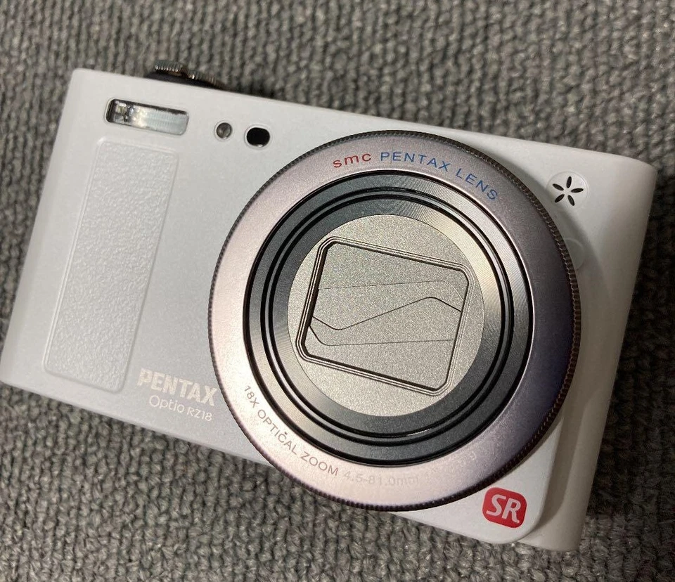 Pentax Optio RZ18 Digital Camera Pearl White 16.0MP 18x Optical Zoom HD Movie - Image 1 of 3