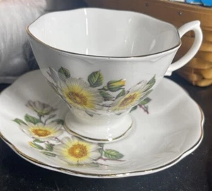 Royal Albert Bone China Cup & Saucer - White/Yellow Flowers - Picture 1 of 1