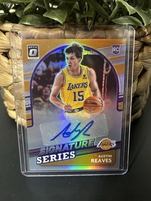 2021-22 Panini Donruss Optic - Signature Series Austin Reaves #SS-ARV (AU, RC) - Image 1 of 2