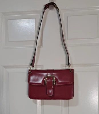 ​Bolso de hombro LANCEL rojo brillante con solapa frontal correa ajustable Foto 1 de 4