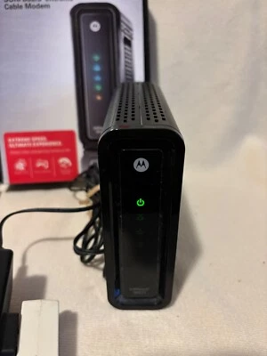 Motorola SURFboard eXtreme Cable Modem SB6121 DOCSIS 3.0 TESTED AND WORKING - Image 1 of 4
