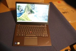 Lenovo ThinkPad T14s Gen 2 14" Touchscreen Notebook i7 16GB RAM 512GB - Black - Picture 1 of 18