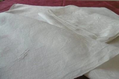 Nappe + 2 serviettes en DAMAS lumineux MONOGRAMMéES - Photo 1/4