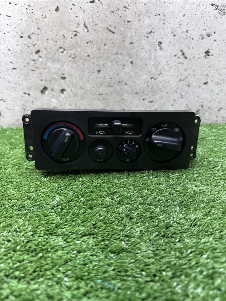 1995-2002 ISUZU TROOPER AC Aquecedor Controle Climático Unidade de Temperatura OEM 95-02 - Imagem 1 de 4
