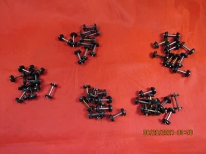 50 Qty. Model Train Railroad Boxcar Plastic Wheels Metal Axle HO Scale Excellent - Picture 1 of 2